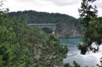 Ponte que atravessa o Deception Pass, no estado de Washington, oeste dos Estados Unidos